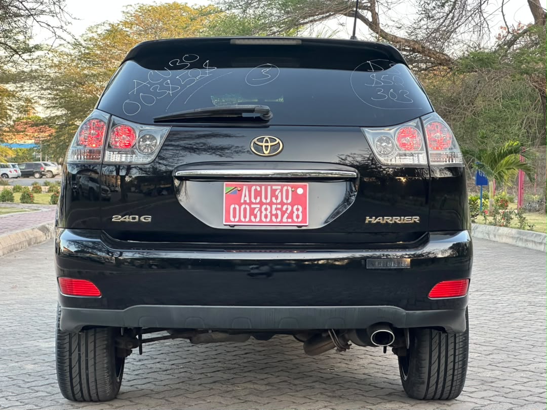 TOYOTA HARRIER thumbnail 10